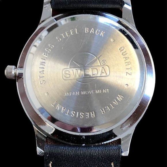 NWOT Disney Watch - Picture 6 of 6